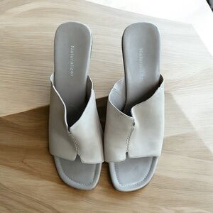 Naturalizer Tan Soft Leather Slip On  Mules Shoes Women’s Size 10